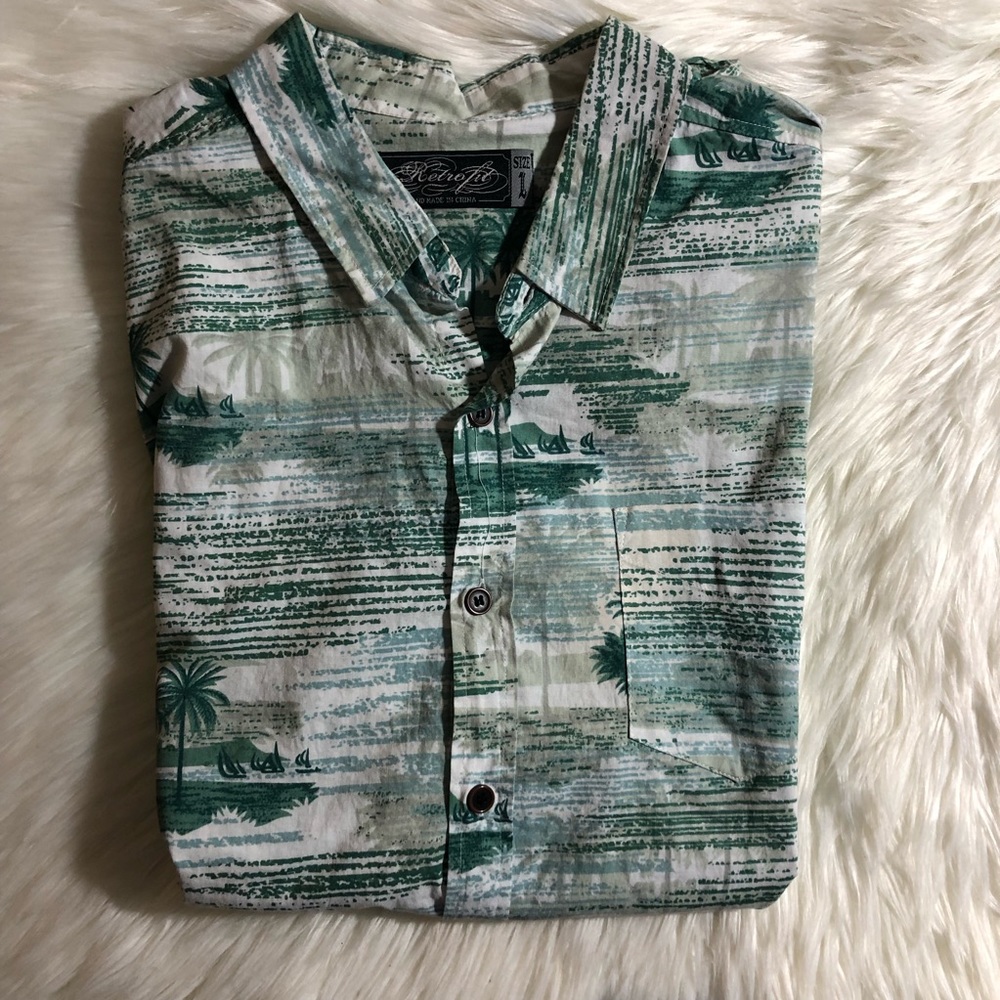 Retrofit Tropical Short Sleeve Button Down Size L